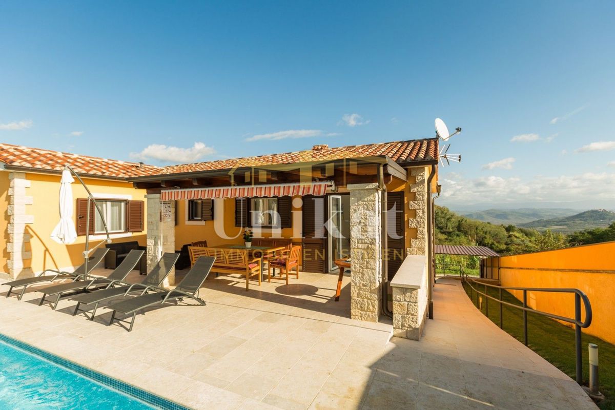 Hiša s čudovitim razgledom - Vižinada